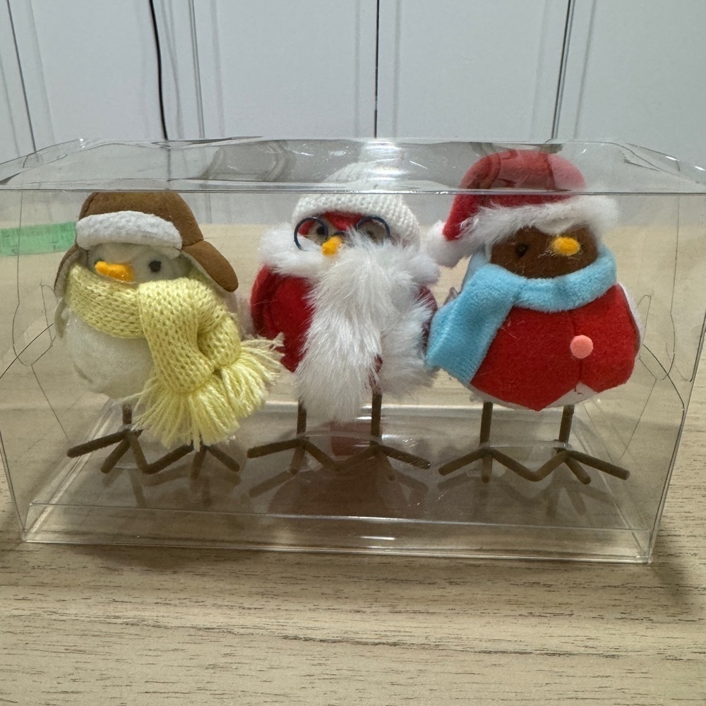 NIB Target 2023 winter birds featherly friends scarf glasses felt fabric holiday